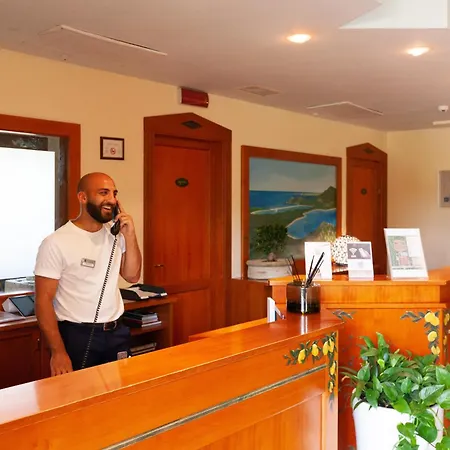Ih Le Zagare Hotel