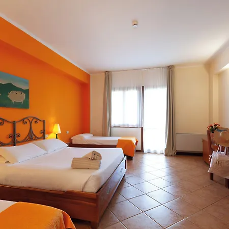 Ih Le Zagare מלון וילסימיוס