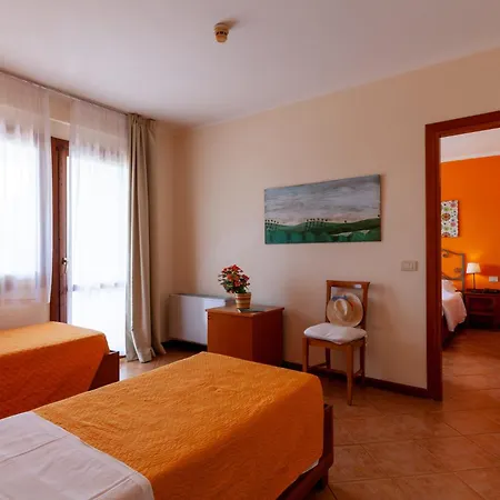 Ih Le Zagare فيلاّسيمِيوس